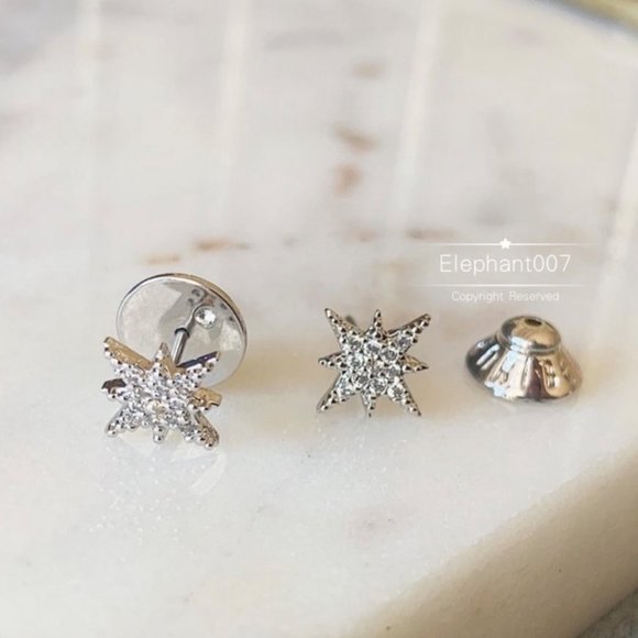 Henri Bendel crystal star silver earrings - Picture 2 of 3